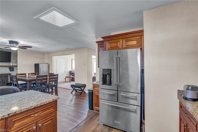 4 Overlook CT, Hampton, VA 23669