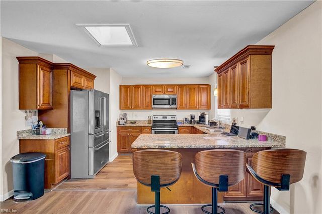 4 Overlook CT, Hampton, VA 23669