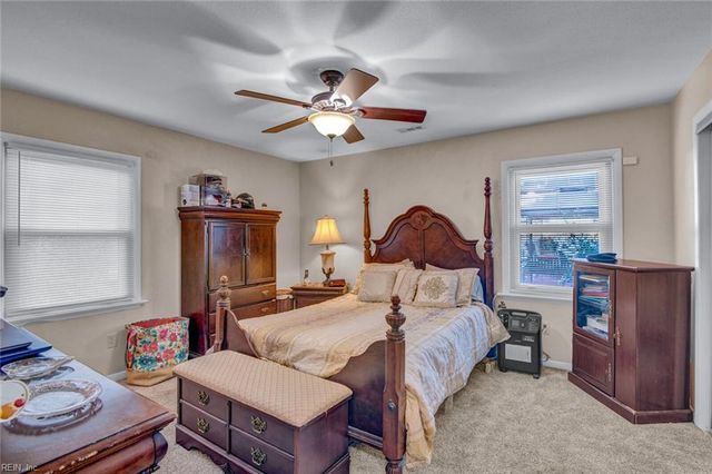 4 Overlook CT, Hampton, VA 23669