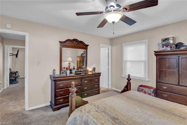 4 Overlook CT, Hampton, VA 23669