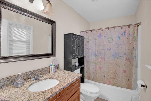 4 Overlook CT, Hampton, VA 23669