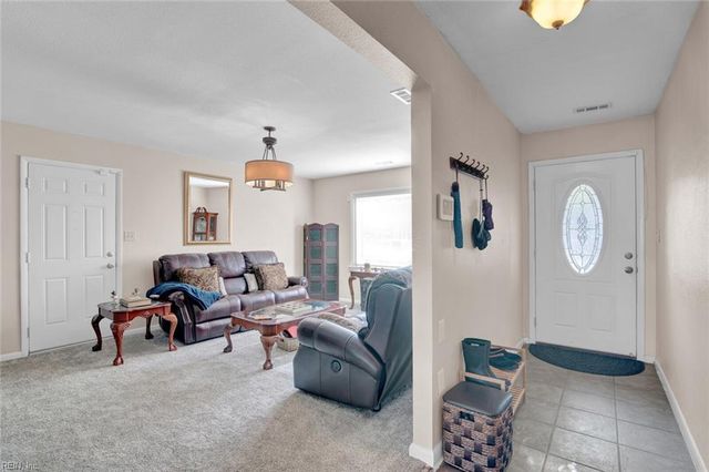 4 Overlook CT, Hampton, VA 23669