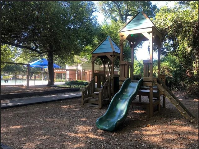 6807 Kingwood Glen Drive, Humble, TX 77346