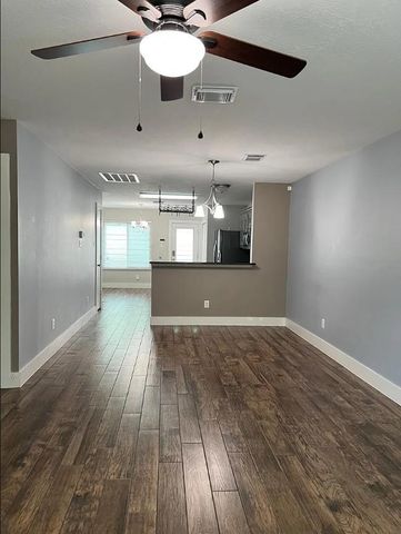 6807 Kingwood Glen Drive, Humble, TX 77346