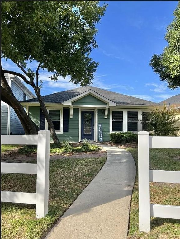 6807 Kingwood Glen Drive, Humble, TX 77346