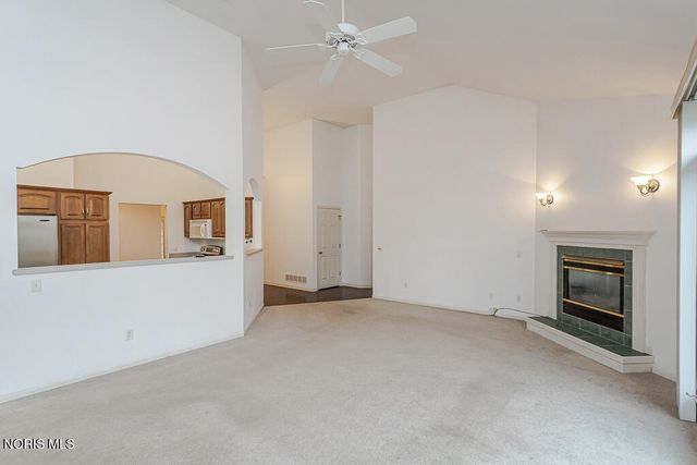 8647 Stone Oak Drive, Holland, OH 43528