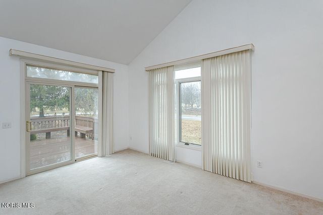 8647 Stone Oak Drive, Holland, OH 43528