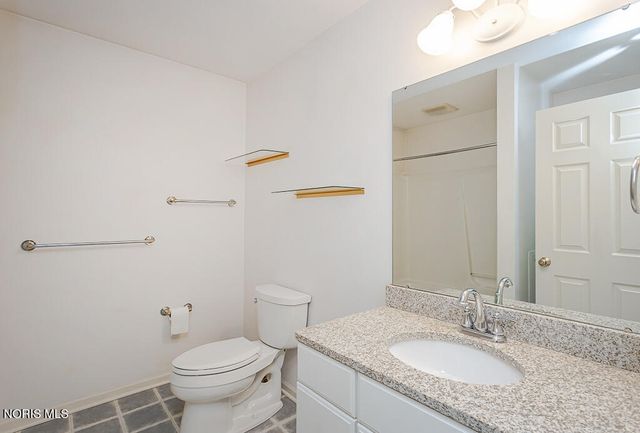 8647 Stone Oak Drive, Holland, OH 43528