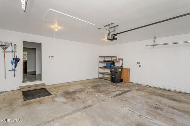 8647 Stone Oak Drive, Holland, OH 43528