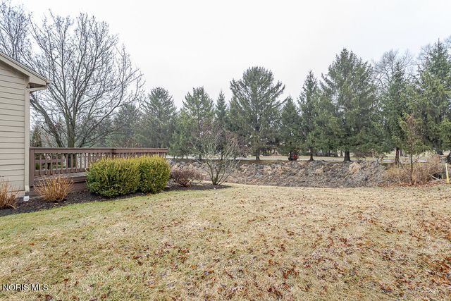 8647 Stone Oak Drive, Holland, OH 43528