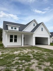 425 Morris Landing Road, Holly Ridge, NC 28445