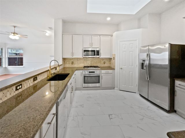 3856 Pine Valley Drive, Plano, TX 75025