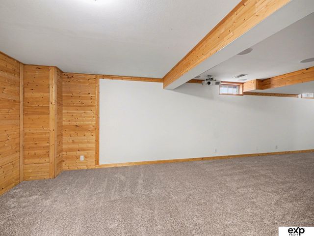 4551 S 176 Avenue, Omaha, NE 68135