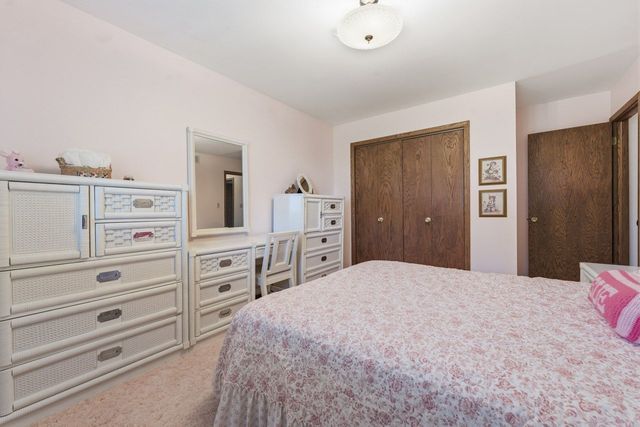 1417 Lee Lane, Spring Grove, IL 60081