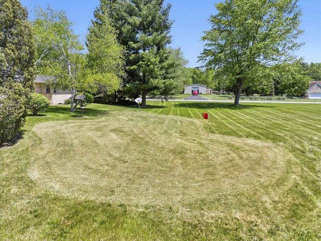 1417 Lee Lane, Spring Grove, IL 60081