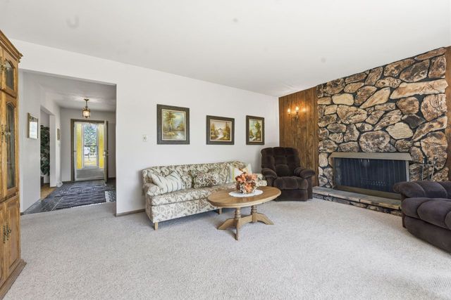 1417 Lee Lane, Spring Grove, IL 60081