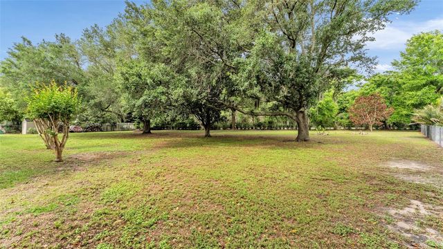 5212 SCOTLAND PLACE, Lakeland, FL 33813