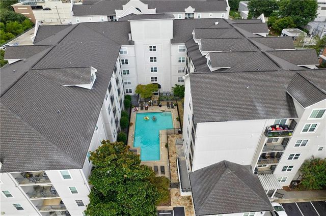 1074 Peachtree Walk NE B114, Atlanta, GA 30309