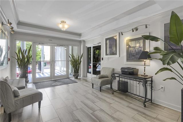 1074 Peachtree Walk NE B114, Atlanta, GA 30309