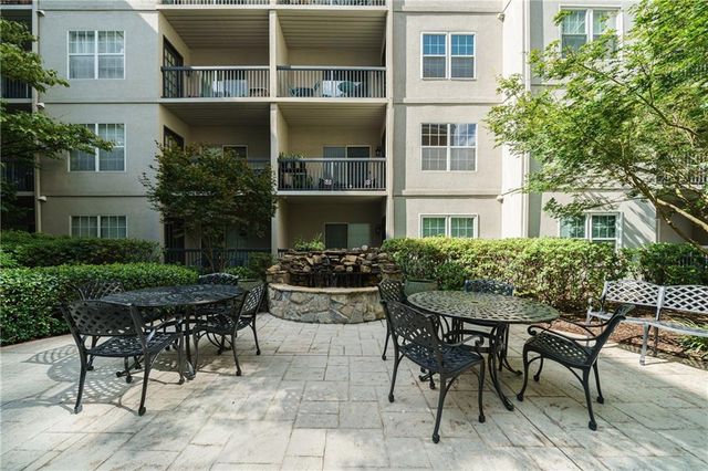 1074 Peachtree Walk NE B114, Atlanta, GA 30309