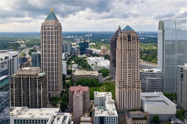 1074 Peachtree Walk NE B114, Atlanta, GA 30309