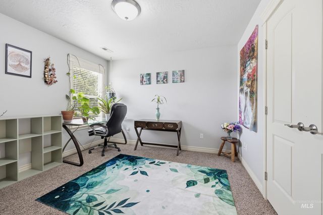 9973 W Arabian Dr, Boise, ID 83709