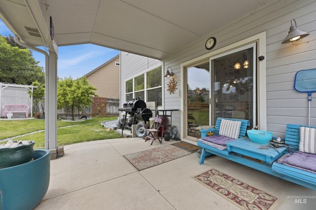 9973 W Arabian Dr, Boise, ID 83709