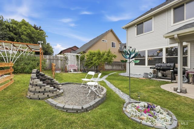 9973 W Arabian Dr, Boise, ID 83709