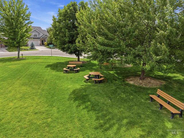 9973 W Arabian Dr, Boise, ID 83709