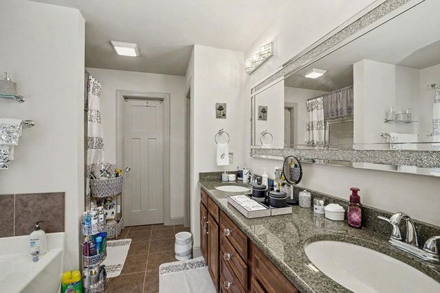 102 Brookstone Drive, Carrollton, GA 30116
