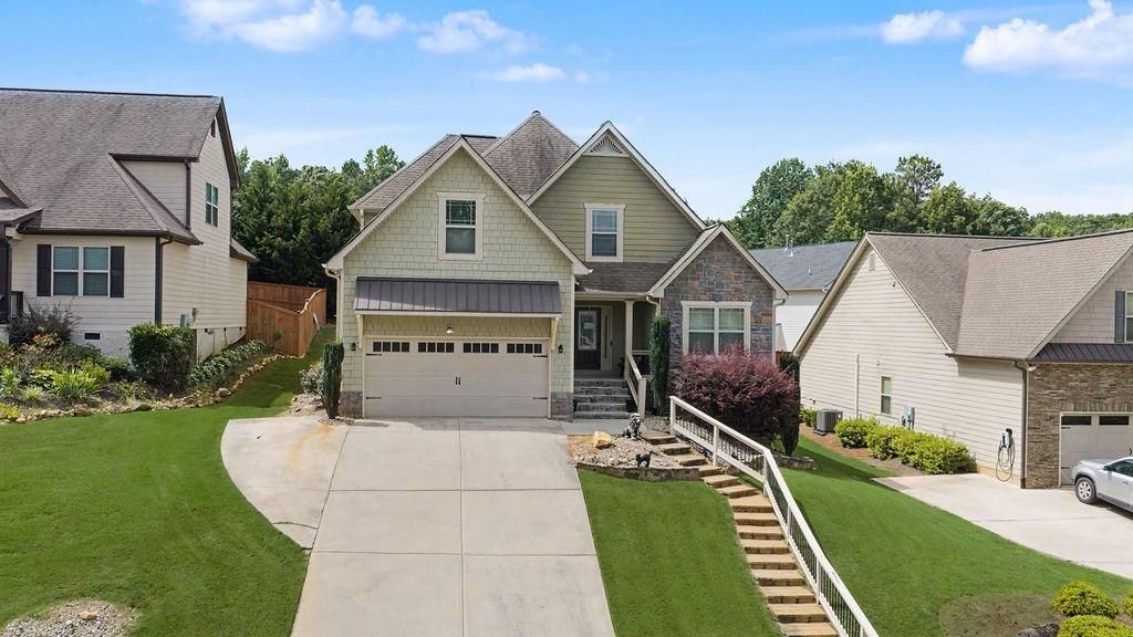 102 Brookstone Drive, Carrollton, GA 30116