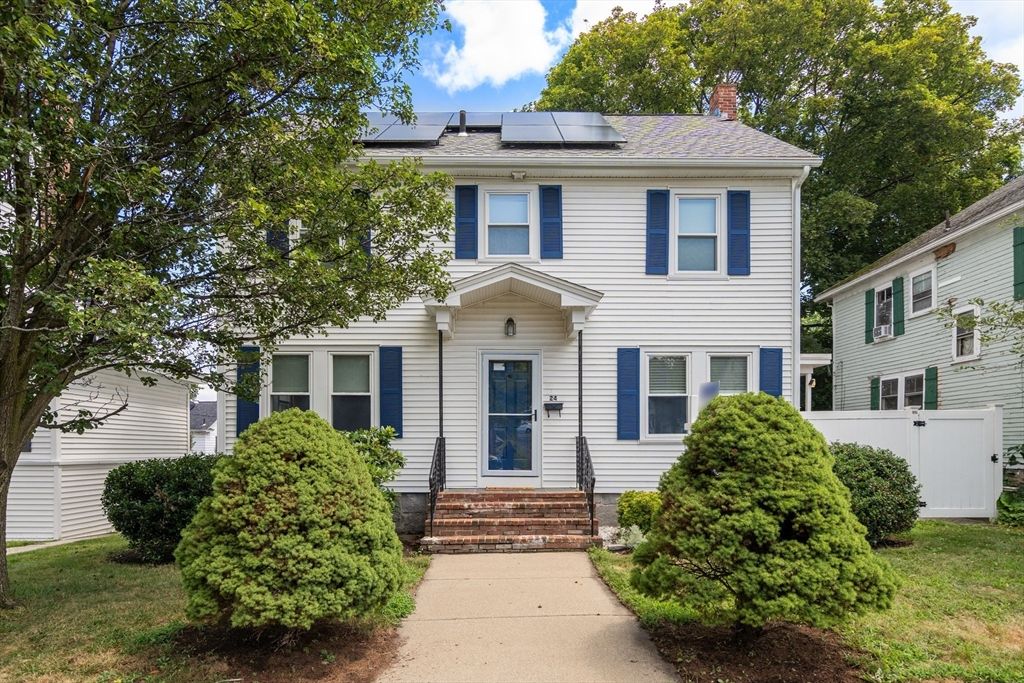24 Chauncey Ave, Lowell, MA 01851