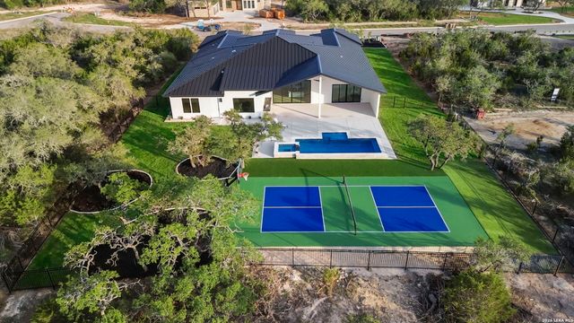 116 Fortunate son, Boerne, TX 78006