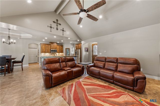 149 Cibolo Ridge Drive, La Vernia, TX 78121