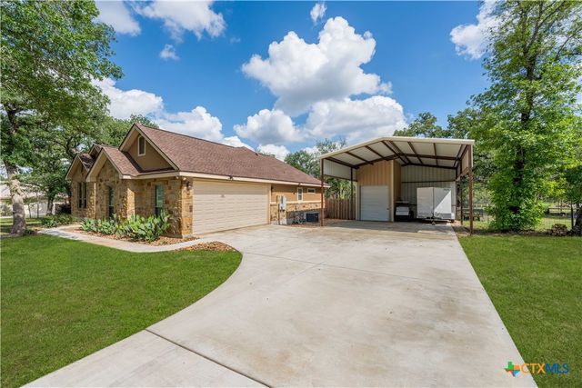 149 Cibolo Ridge Drive, La Vernia, TX 78121
