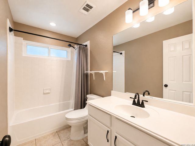 409 TURTLE HL, San Antonio, TX 78260