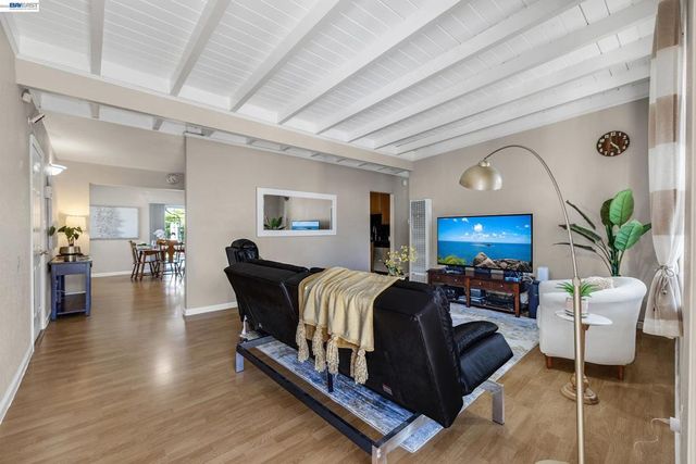 523 Evelyn Ln, Hayward, CA 94544