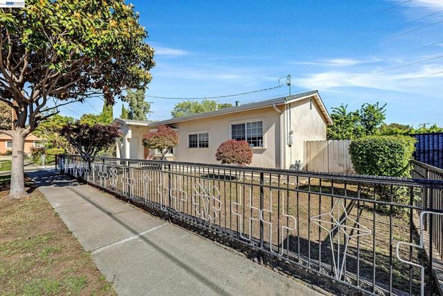 523 Evelyn Ln, Hayward, CA 94544