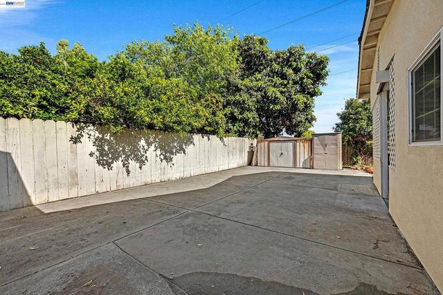 523 Evelyn Ln, Hayward, CA 94544
