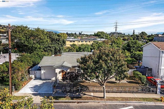 523 Evelyn Ln, Hayward, CA 94544