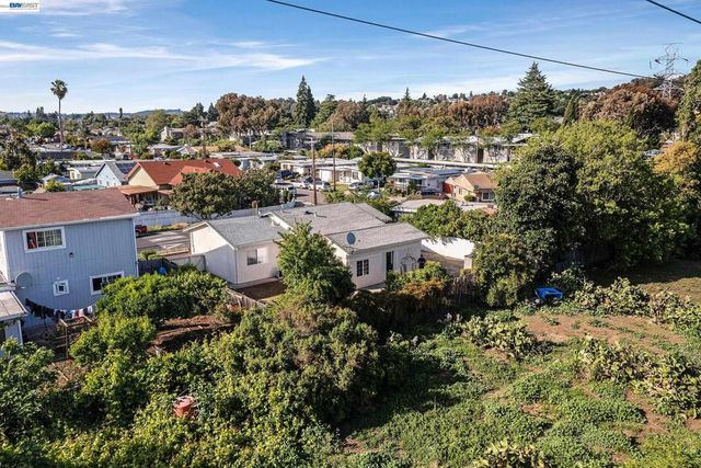 523 Evelyn Ln, Hayward, CA 94544