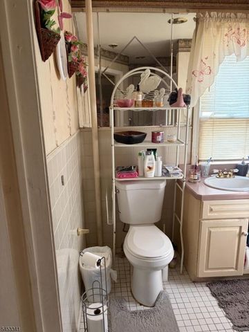 311 N 8Th St, Prospect Park Boro, NJ 07508