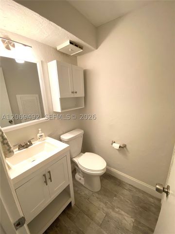 4530 SW 68th Ct Cir 32-6, Miami, FL 33155