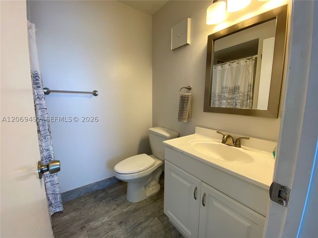 4530 SW 68th Ct Cir 32-6, Miami, FL 33155