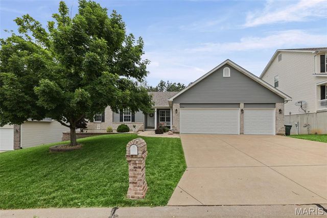 5241 Arrow Ridge Place, Imperial, MO 63052