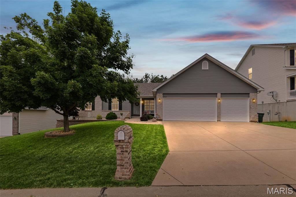 5241 Arrow Ridge Place, Imperial, MO 63052