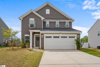 8 Wiltshire Circle, Easley, SC 29642
