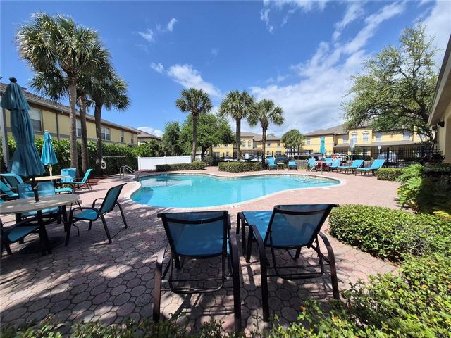 3845 ISLAND WAY, St Petersburg, FL 33705