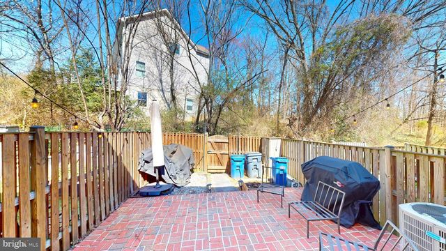 5705 HERITAGE HILL CT, Alexandria, VA 22310