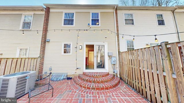 5705 HERITAGE HILL CT, Alexandria, VA 22310